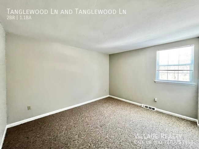 Building Photo - 442 Tanglewood Ln