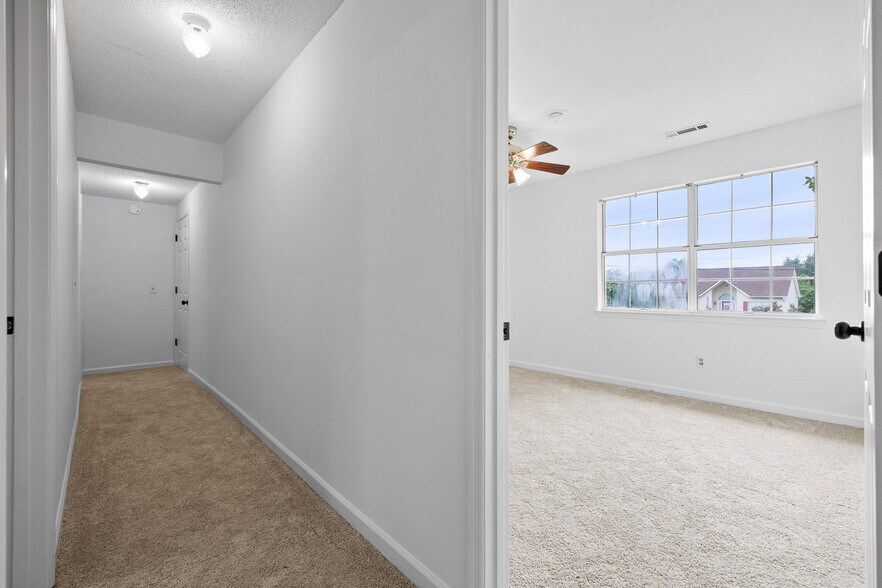Bedroom 3 - 224 N Brent Dr