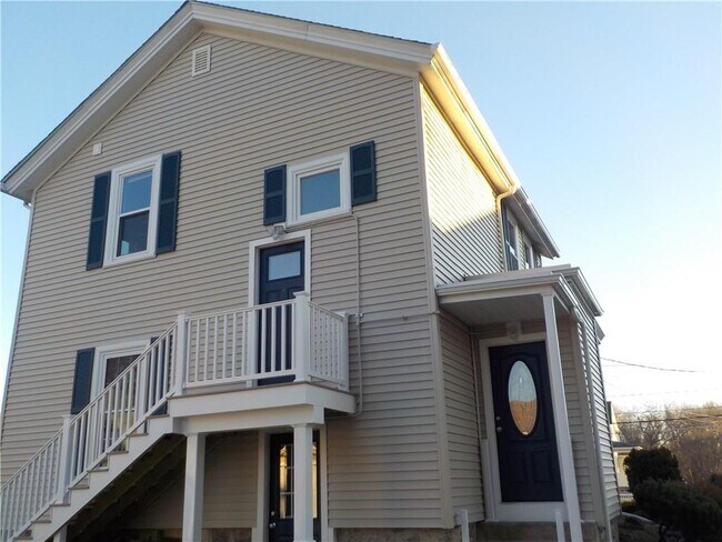 Building Photo - 1098 Diamond Hill Rd