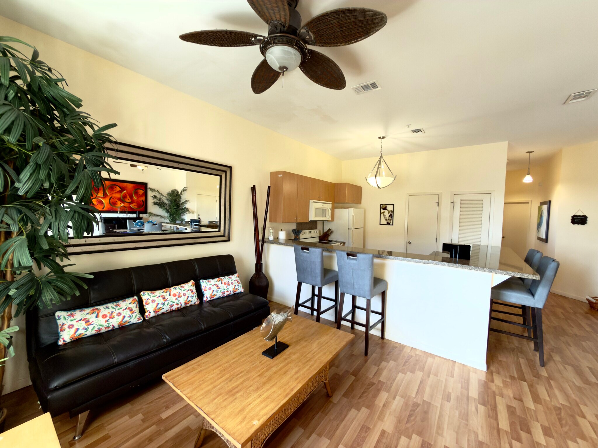 Building Photo - 6410 Padre Blvd