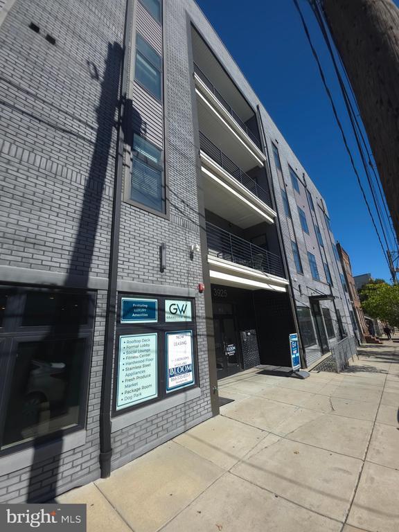 Building Photo - 3925 Haverford Ave