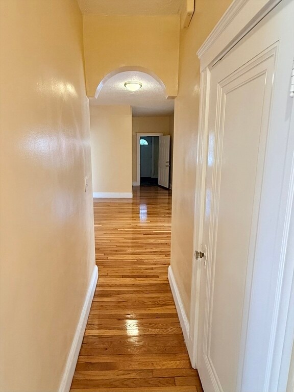 Building Photo - 6 Tennis Rd