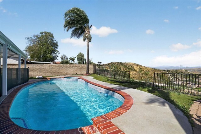 Building Photo - 28131 Florence Ln