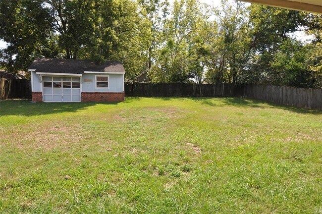 Building Photo - 164 Camellia Ct