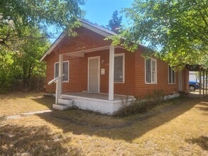 Building Photo - 1800 NE 25th St