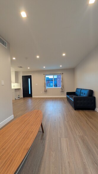 Building Photo - 2019 Chilton Dr