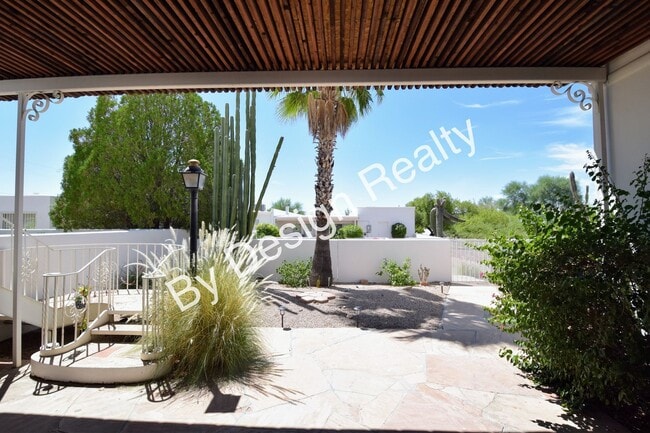 Building Photo - 55+ Townhome for Rent - Spacious 3BR/2BA w...