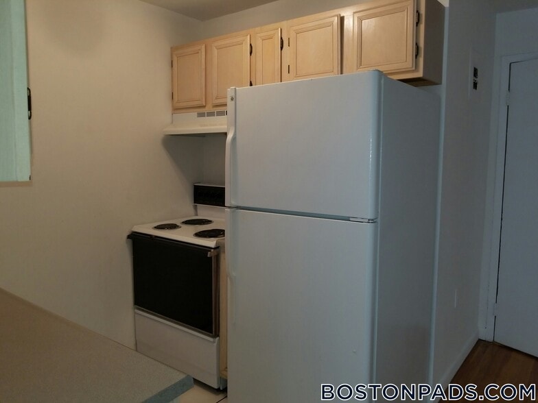 Building Photo - 50 Evergreen St