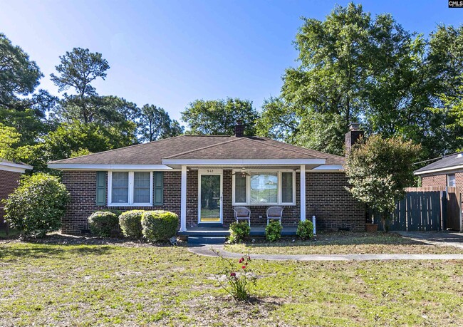 Primary Photo - 941 E Ave