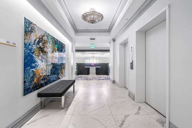 Building Photo - 500 SE Mizner Blvd