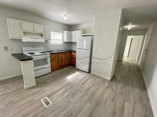 Building Photo - Affordable 3-Bedroom Mobile Home in Sulphur – Central AC & Private Lot