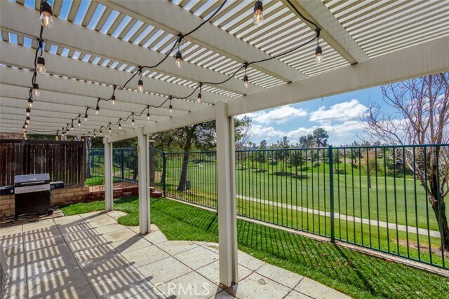 Building Photo - 33183 Eagle Point Dr