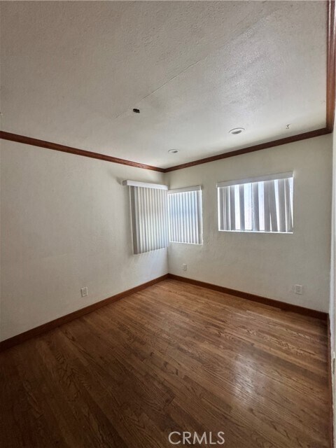 Building Photo - 3533 W 116th St