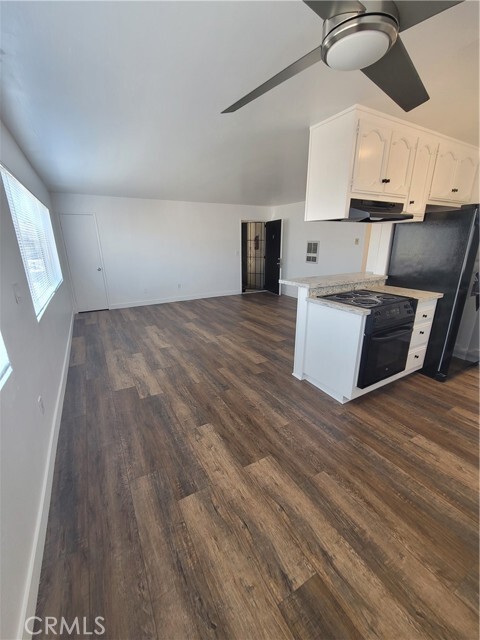 Building Photo - 515 Coronado Ave