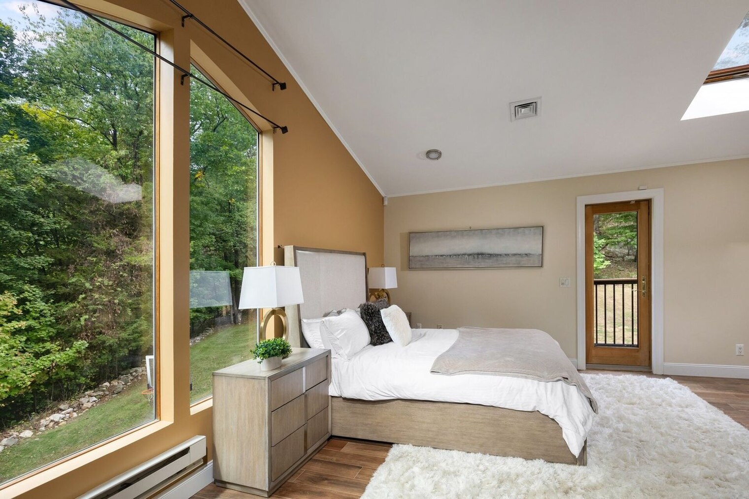 Building Photo - 338 Clove Rd