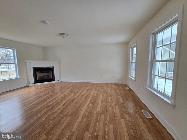 Building Photo - 271 Ashton Ct