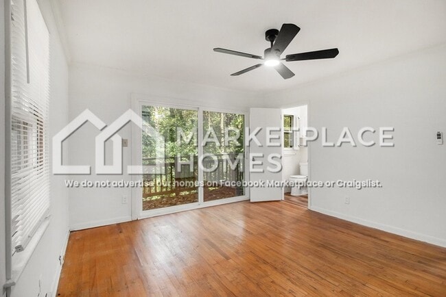 Building Photo - 2542 Melinda Dr NE