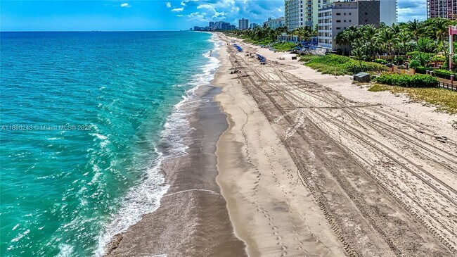 Building Photo - 2110 N Ocean Blvd