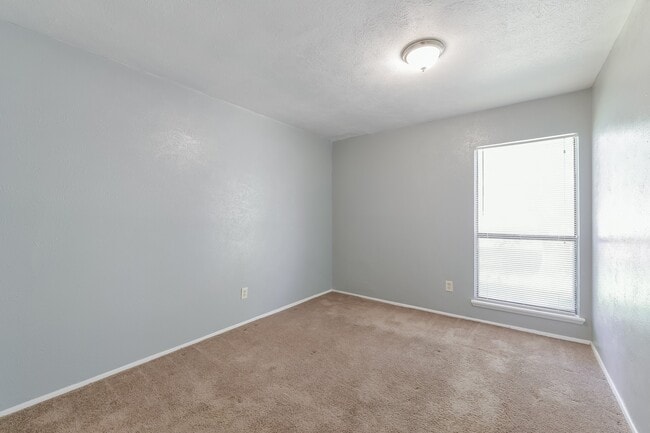 Building Photo - 24007 Beef Canyon Dr