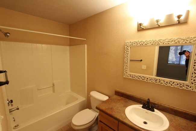 Building Photo - Price Improvement - Arbors Condo Near NAU | 1 Bed / 1 Bath | Hardwood Floors | Private Balcony