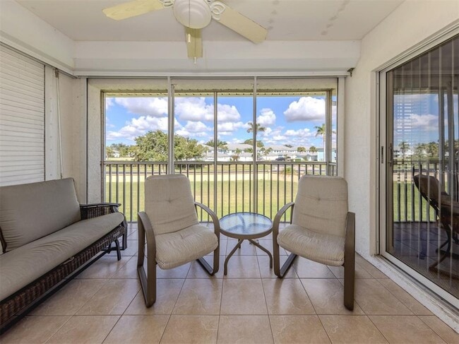Building Photo - 5800 Sabal Trace Dr