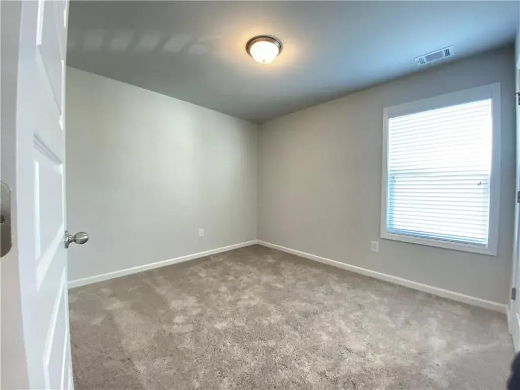 Building Photo - 384 Sterling Creek Way