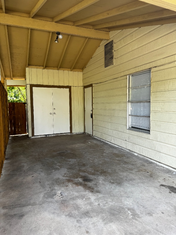 Building Photo - 314 Bramble Dr