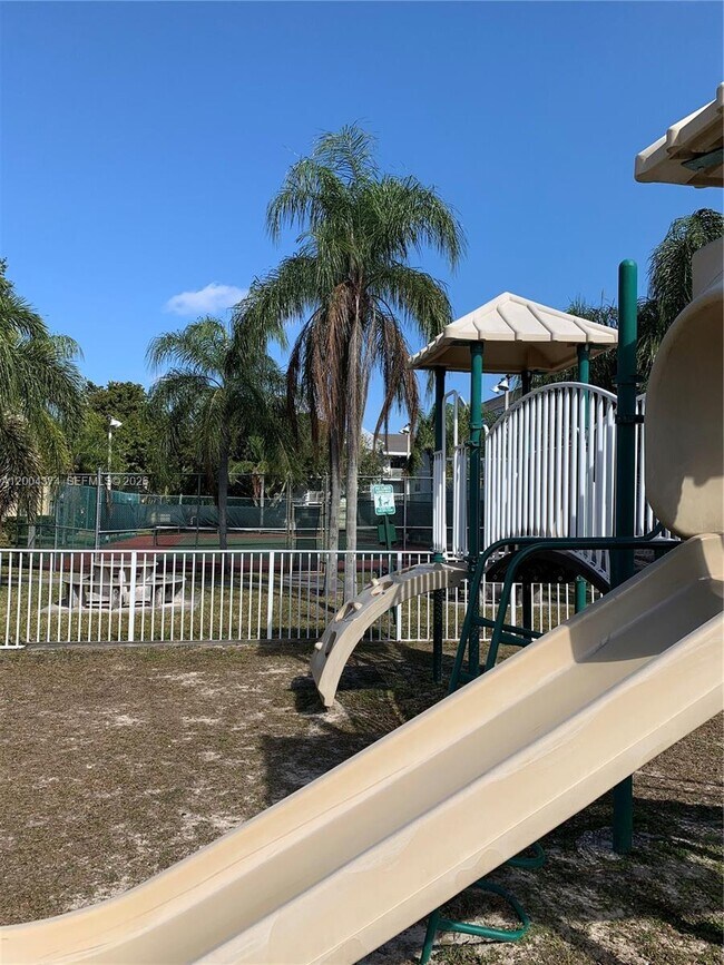 Building Photo - 8660 SW 212th St