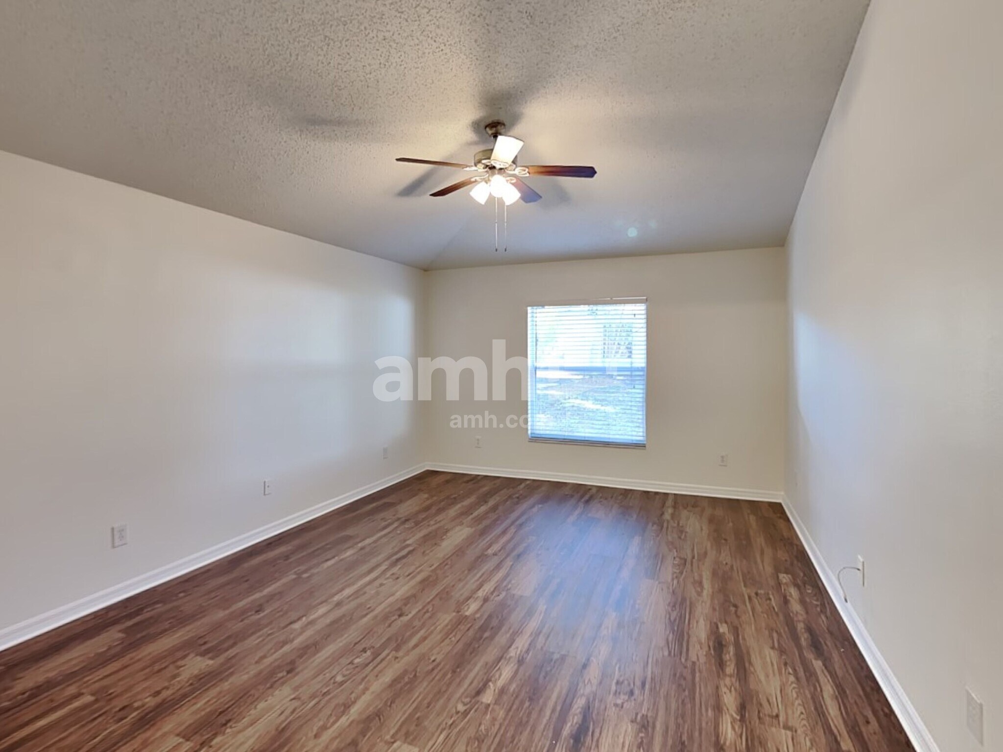 Building Photo - 705 Paddington Pl
