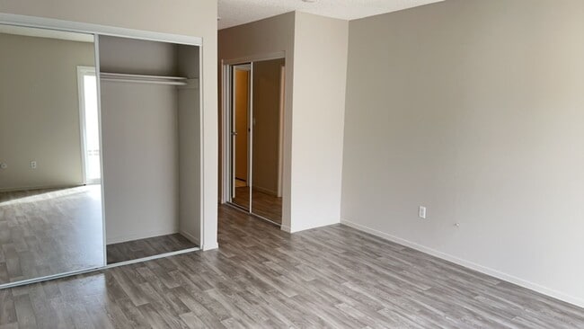 Building Photo - Amazing Grand Terrace Home