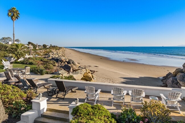 Building Photo - 867 Sand Point Rd