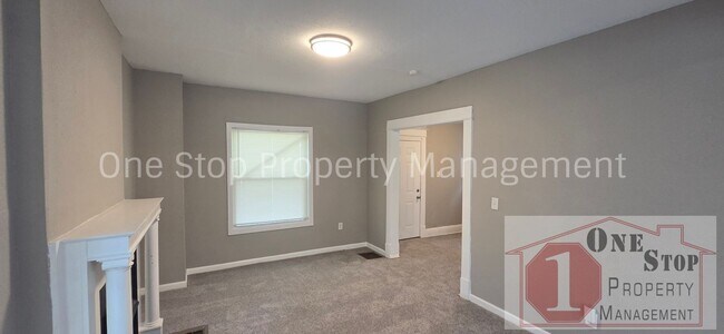 Building Photo - Beautiful 4 Bedroom 2 Bathroom in Kansas City!