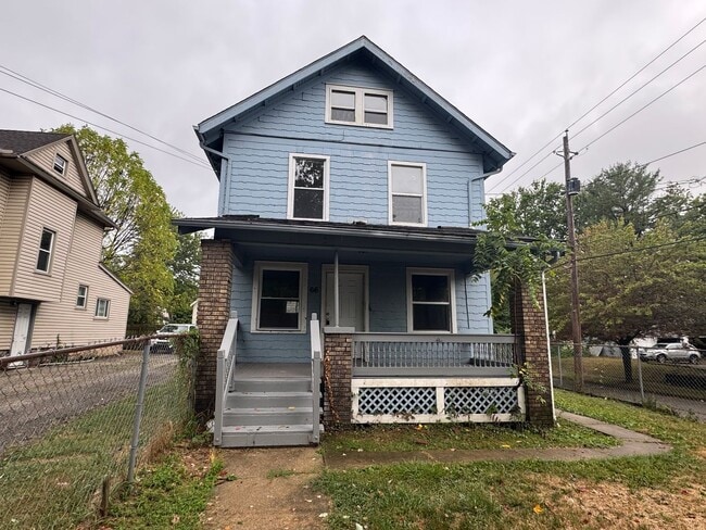 Building Photo - Single Family Home 4 Bedroom and 1 Bath