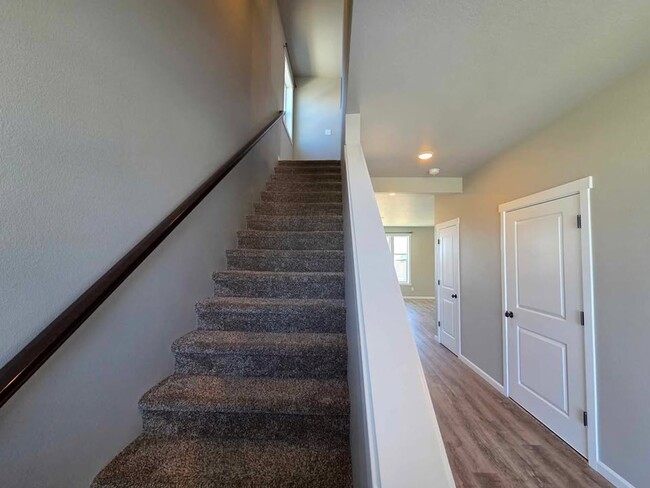 Building Photo - Stunning 3 Bedroom Home In Quincy!