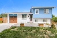 Building Photo - 1304 S Argonne St