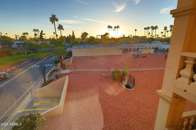 Building Photo - 7820 E Camelback Rd