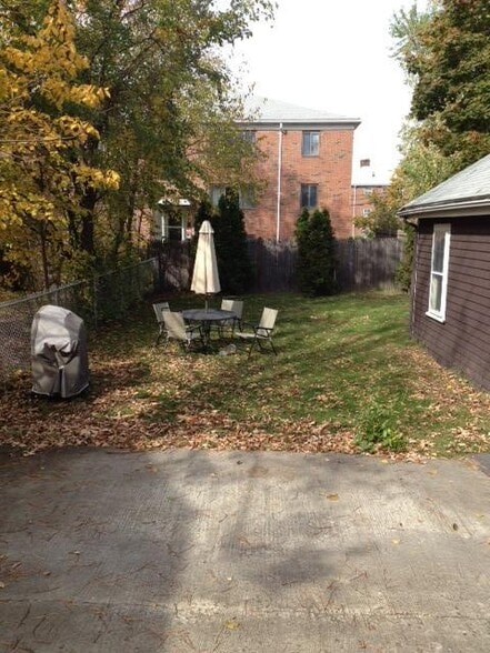 Building Photo - 76 Winter St