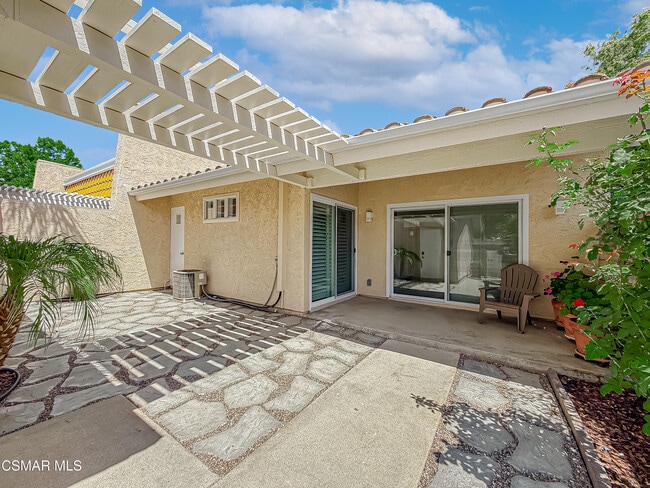 Building Photo - 2829 Shoreview Cir