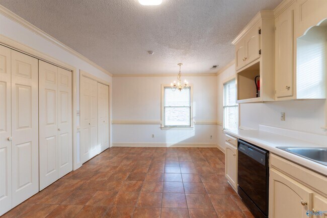 Building Photo - 106 Cranberry Way