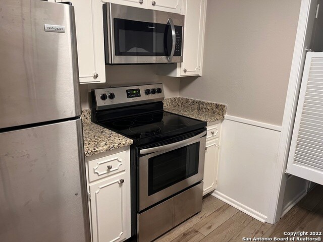 Building Photo - 645 Strings Dr