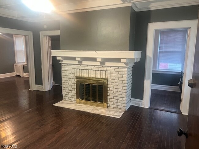 Building Photo - 133 Shephard Ave