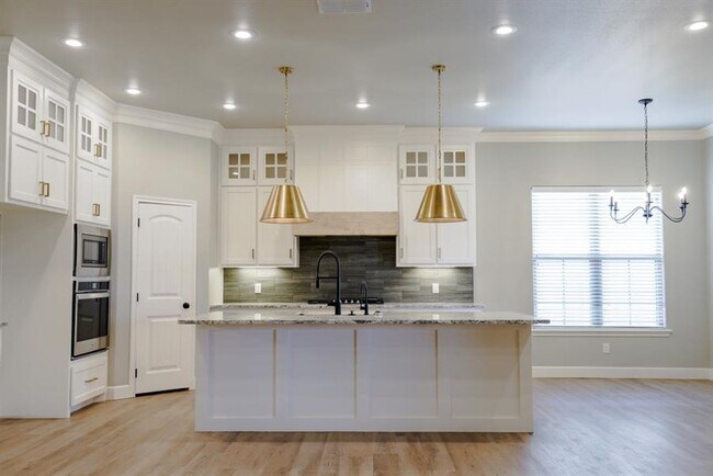 Building Photo - 4 bed 2 bath Cooper ISD