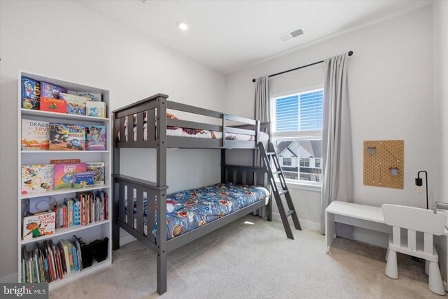 Building Photo - 17 Sage Wy