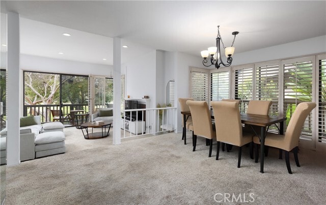 Building Photo - 9 Flores