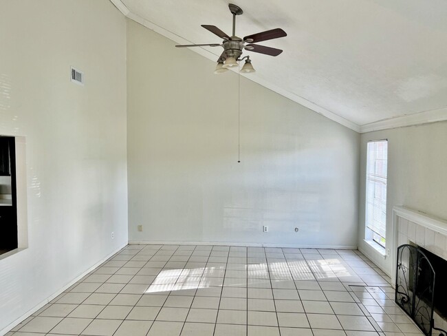 Building Photo - 13442 Bridgewalk Ln