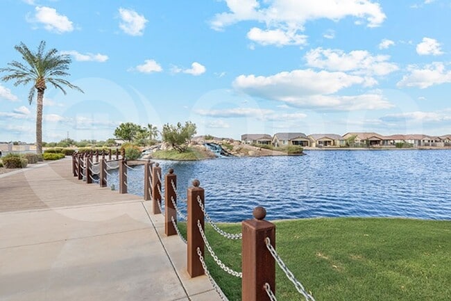 Building Photo - 40974 W Hillman Dr