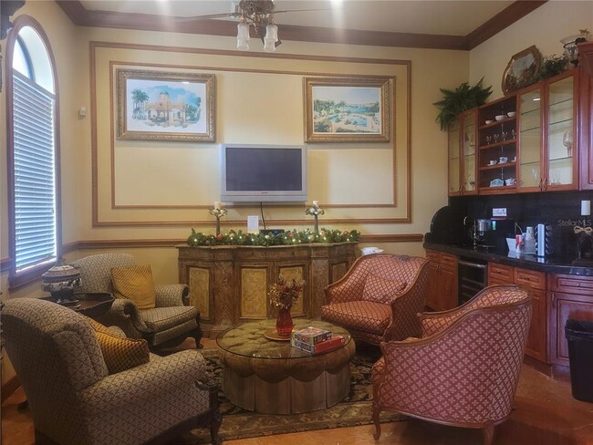 Building Photo - 2709 Via Cipriani
