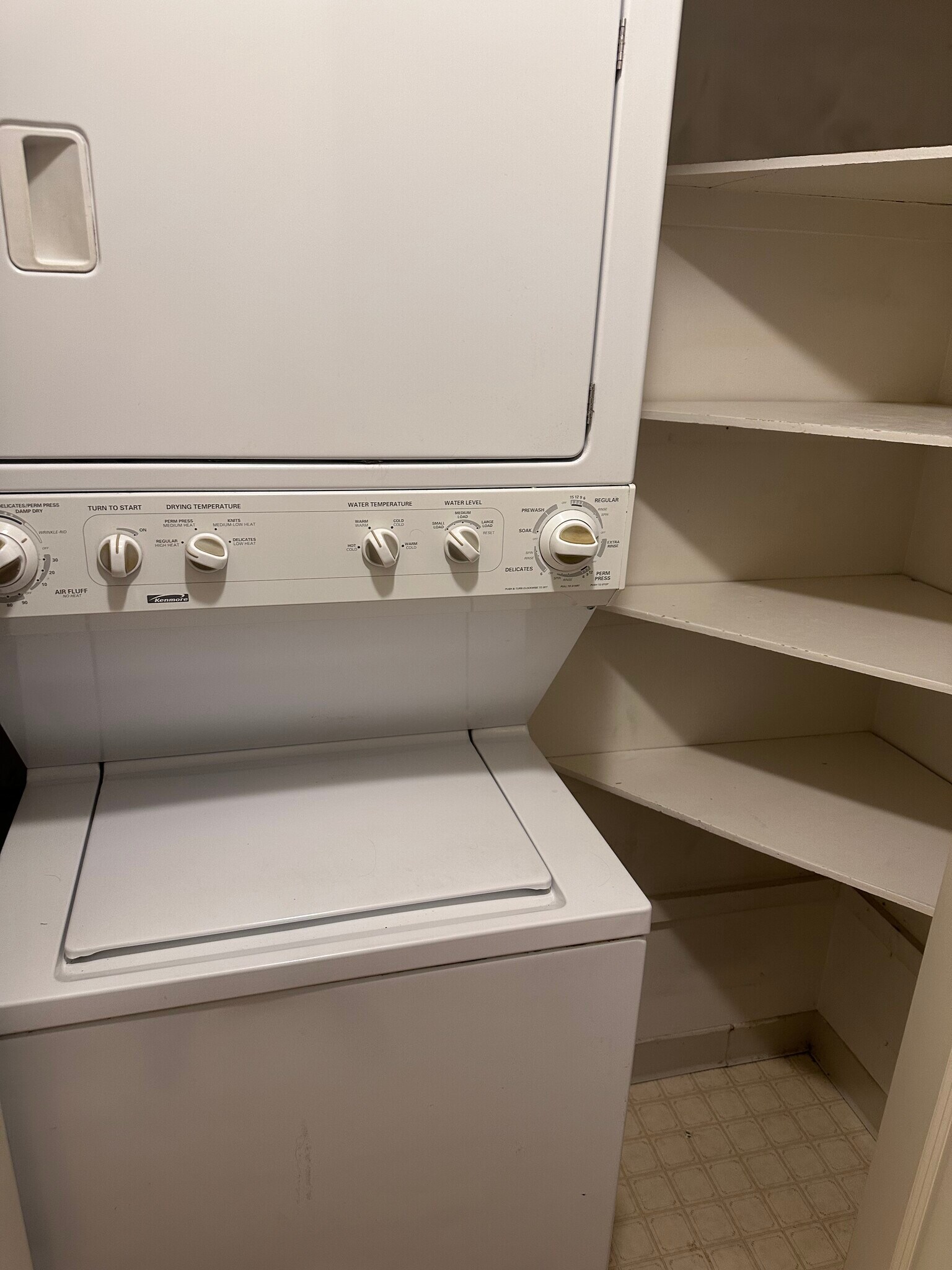 Building Photo - 18 Smithwheel Rd