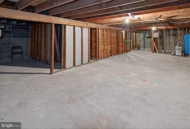 Building Photo - 764 Lakehurst Rd