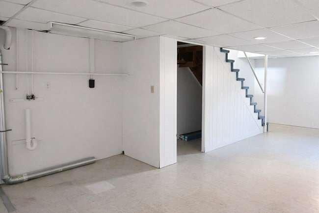 Building Photo - 116 Tileston St